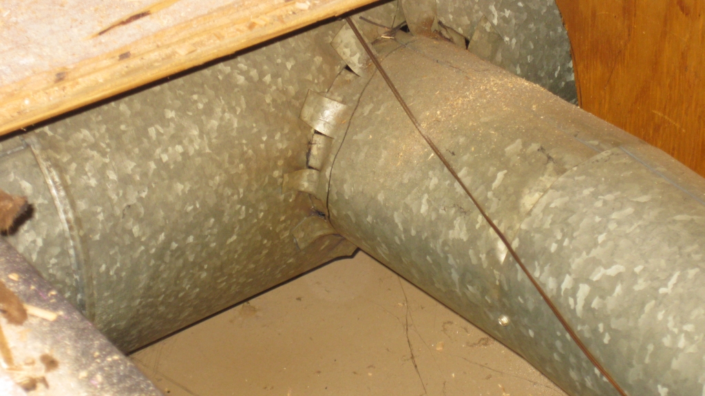 unsealedanduninsulatedductworkagain.jpg