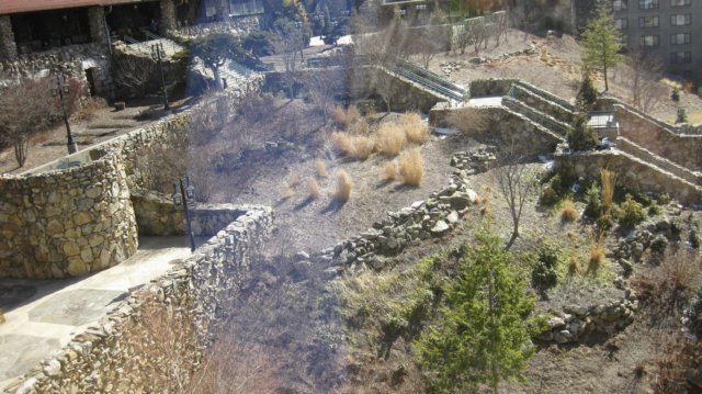 groveparkinn13.jpg